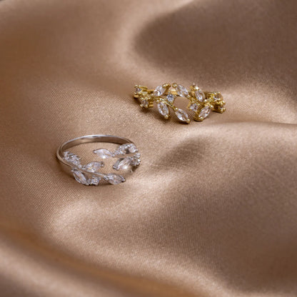 18K Gold Crystal Vine Ring