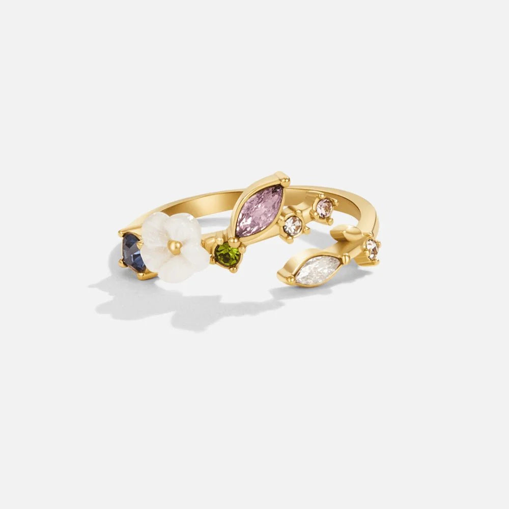 Crystal White Blossom Ring Gold